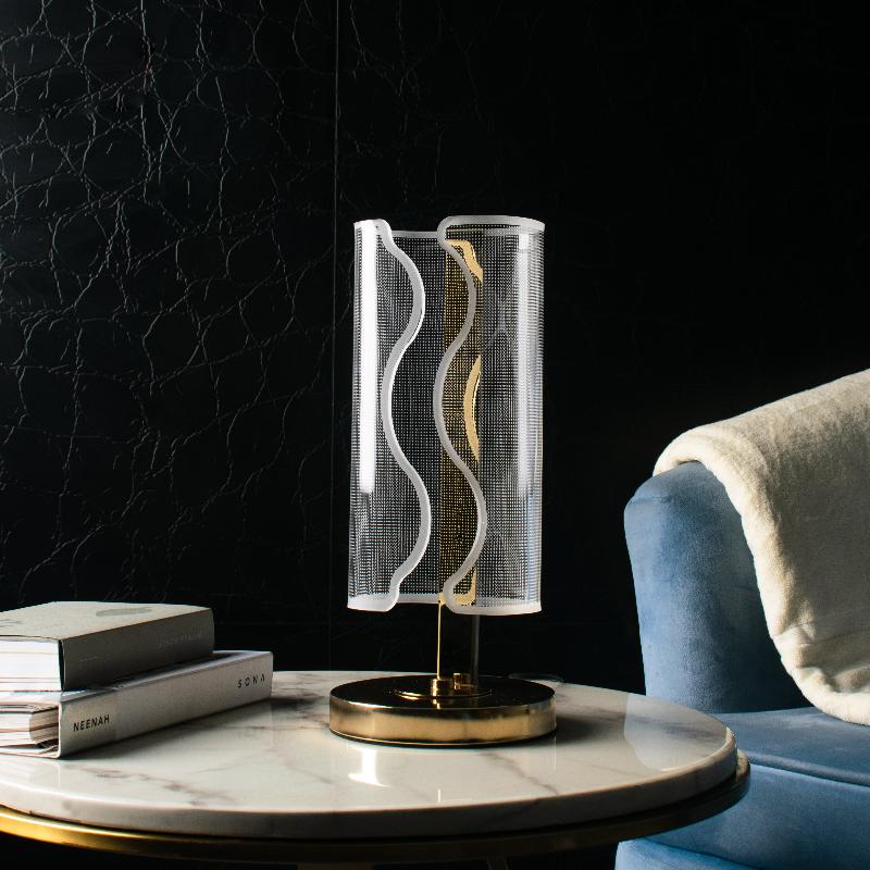 CURVE TABLE LAMP